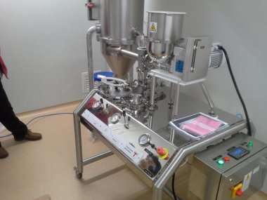 小蝌蚪视频成年APP设备原材料投入